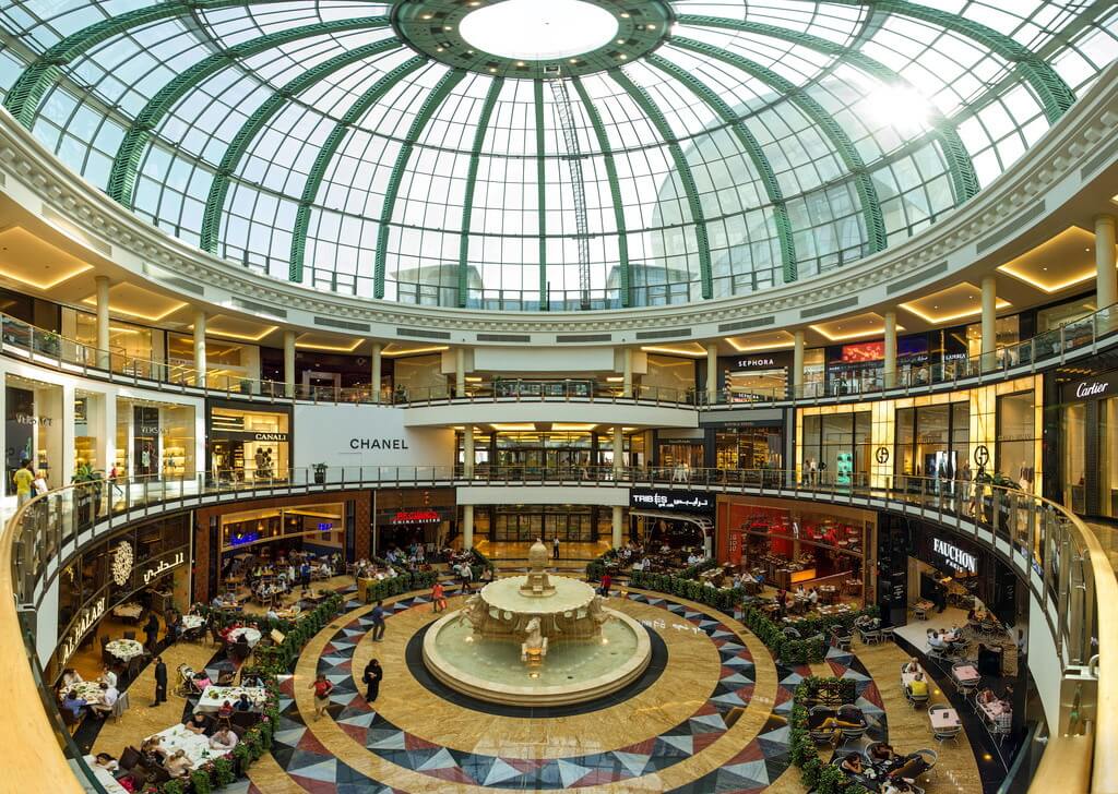 Đến Dubai thỏa thích mua sắm hàng hiệu Đến Dubai thỏa thích mua sắm hàng hiệu
