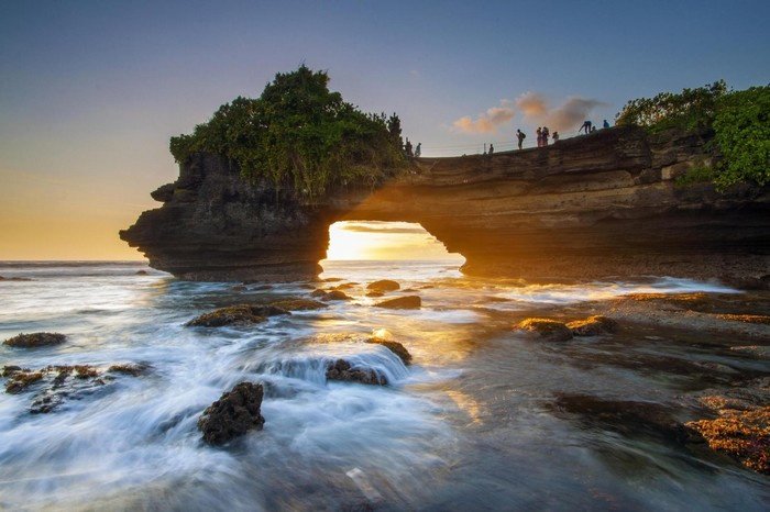Tanah Lot trong ánh chiều tà