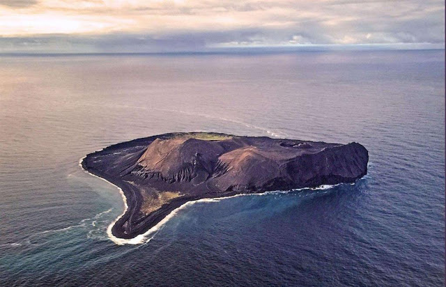 Đảo núi lửa Surtsey – Cấm địa kỳ bí của giới khoa học ngoài khơi Iceland Đảo núi lửa Surtsey – Cấm địa kỳ bí của giới khoa học ngoài khơi Iceland