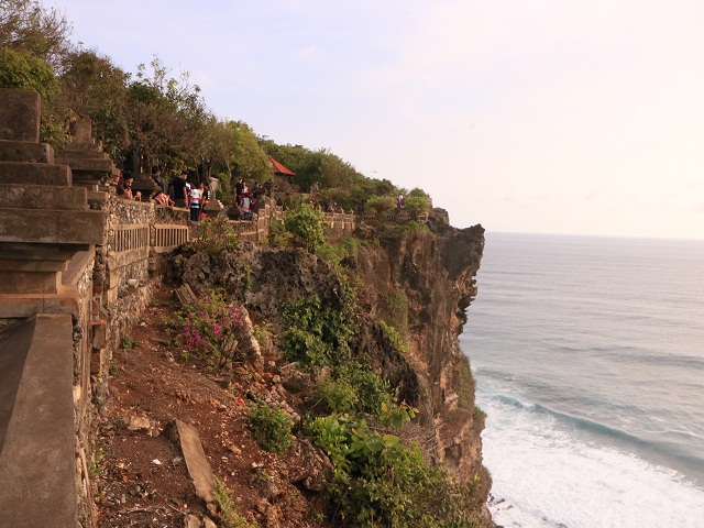 den uluwatu 5
