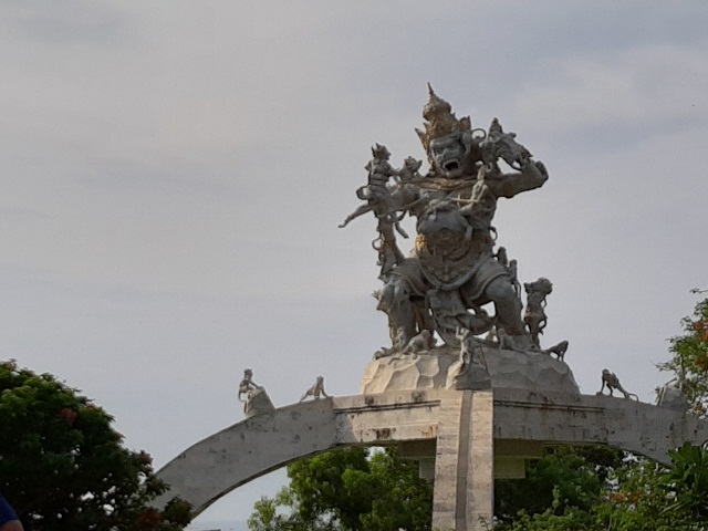 den uluwatu 9