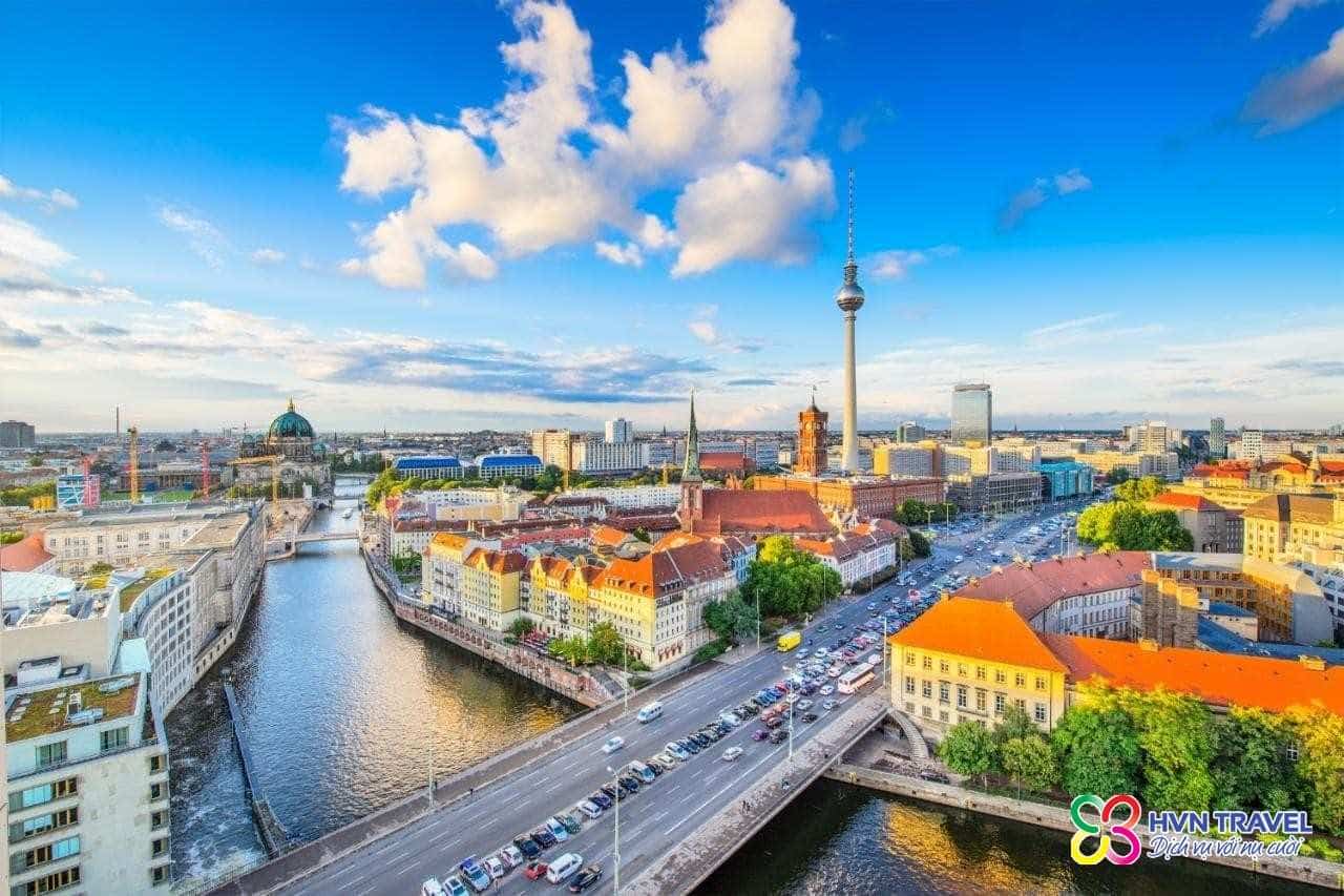 FRANKFURT – MUNICH – BERLIN (5N – 4D)