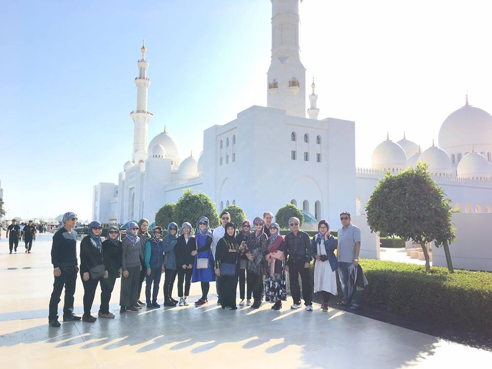 TOUR DU LỊCH DUBAI – SAFARI – ABUDHABI 6 NGÀY 5 ĐÊM  BAY EMIRATES 5 SAO
