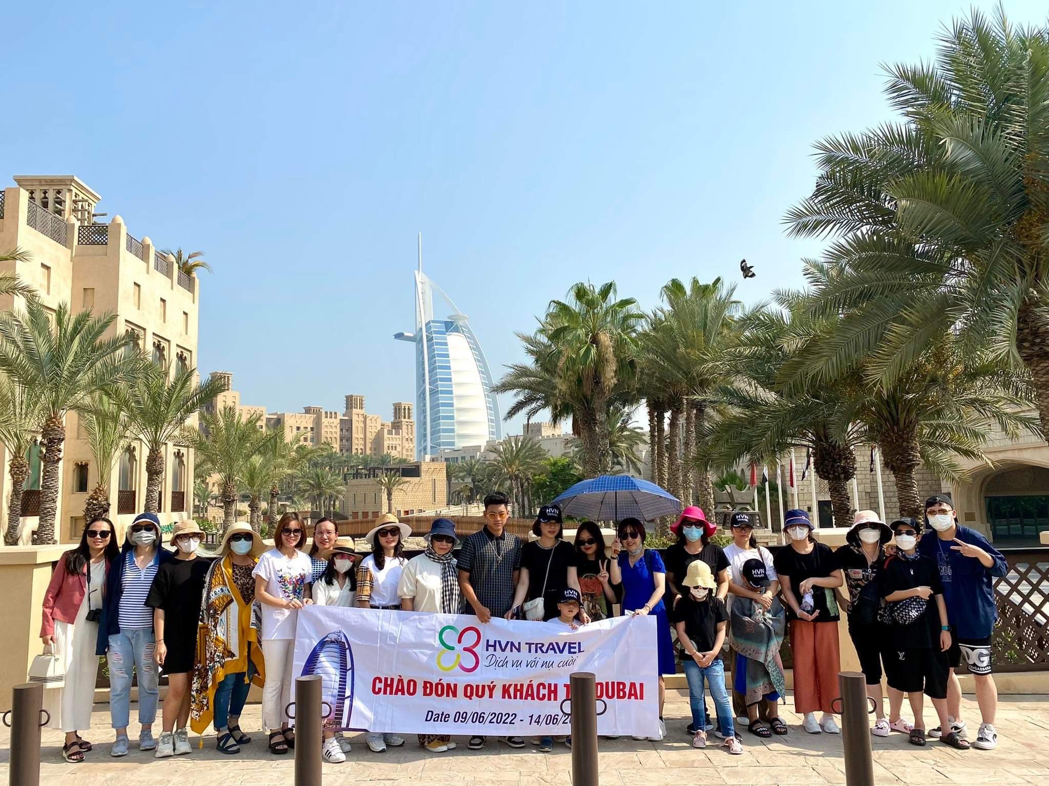 TOUR DU LỊCH DUBAI – SAFARI – ABUDHABI 6 NGÀY 5 ĐÊM  BAY EMIRATES 5 SAO