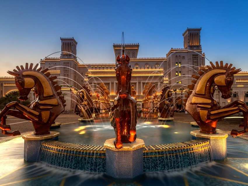 DUBAI – ABU DHABI (6N-5D) BAY TG