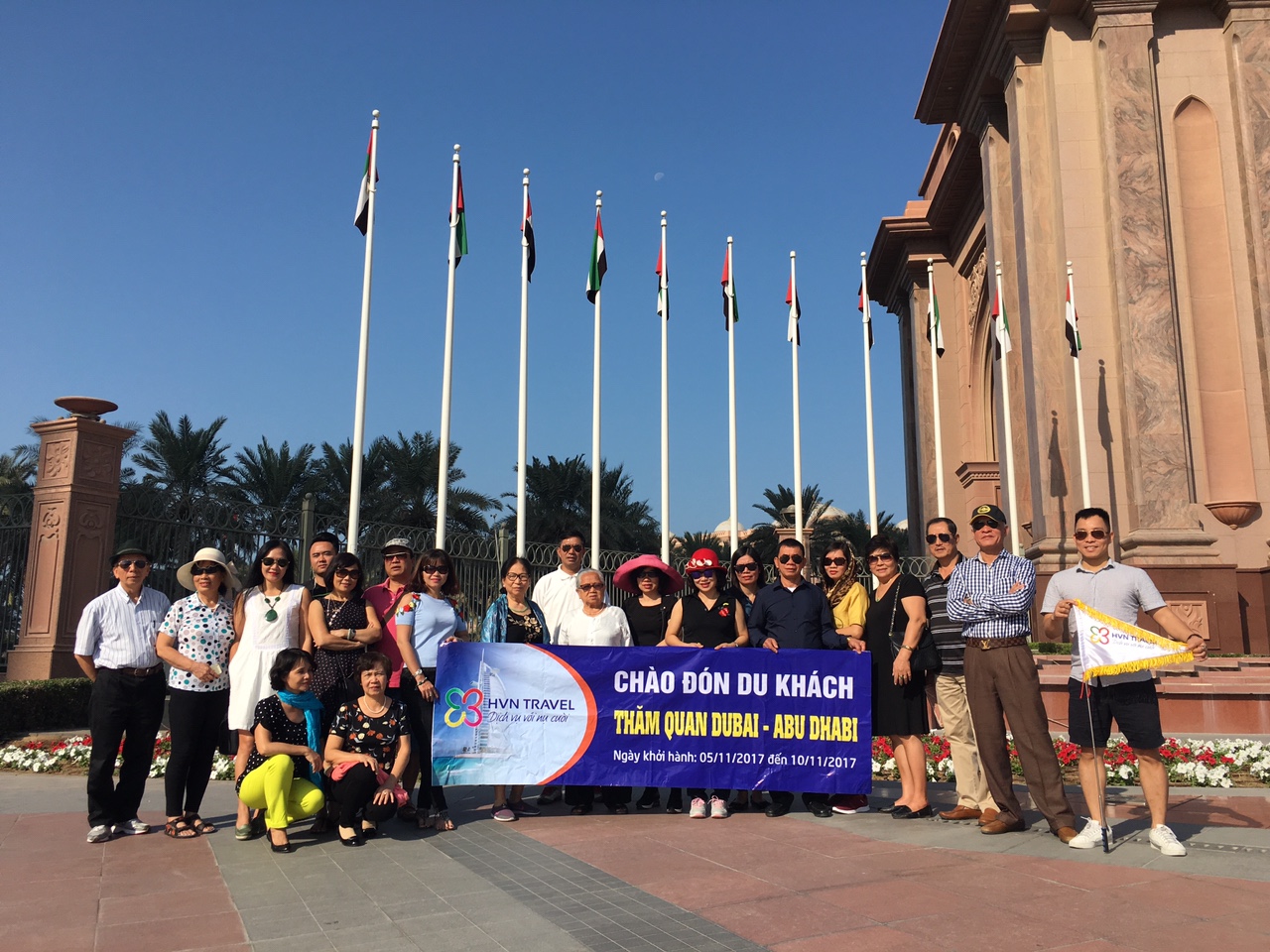 TOUR DU LỊCH DUBAI – SAFARI – ABUDHABI 6 NGÀY 5 ĐÊM  BAY EMIRATES 5 SAO