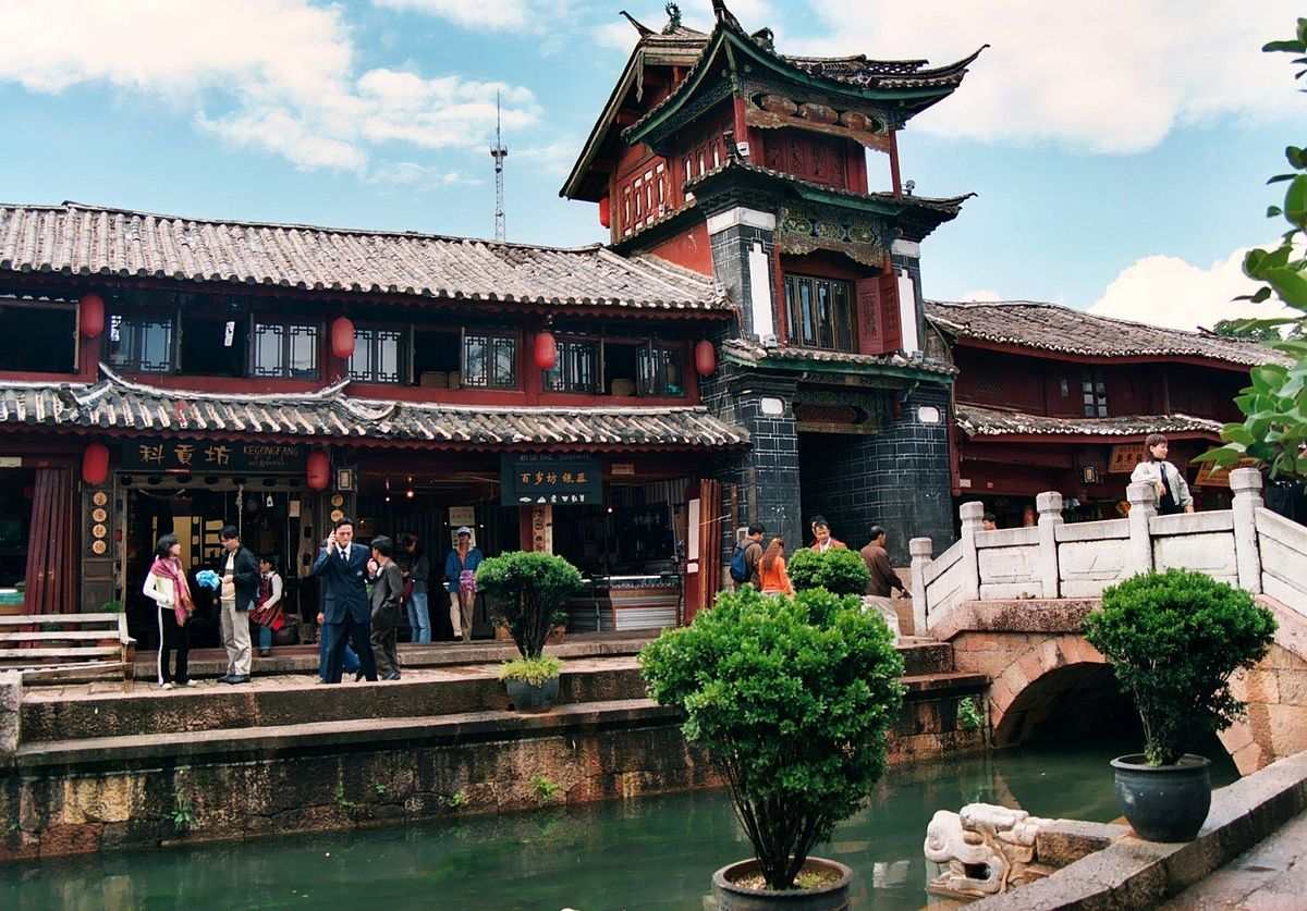 NAM NINH – PHƯỢNG HOÀNG CỔ TRẤN – THIÊN MÔN SƠN – TRƯƠNG GIA GIỚI (6N-5D)