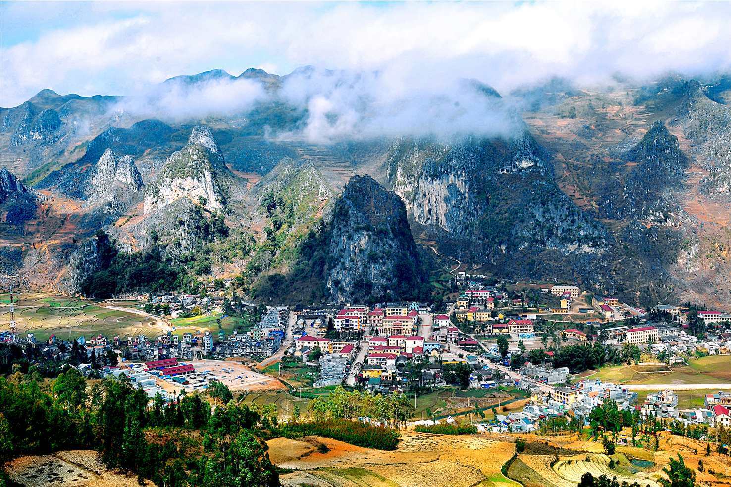 HÀ GIANG – YÊN MINH – ĐỒNG VĂN –  MÃ PÍ LÈNG – LŨNG CÚ – MÈO VẠC – HOÀNG SU PHÌ (4N-3D)