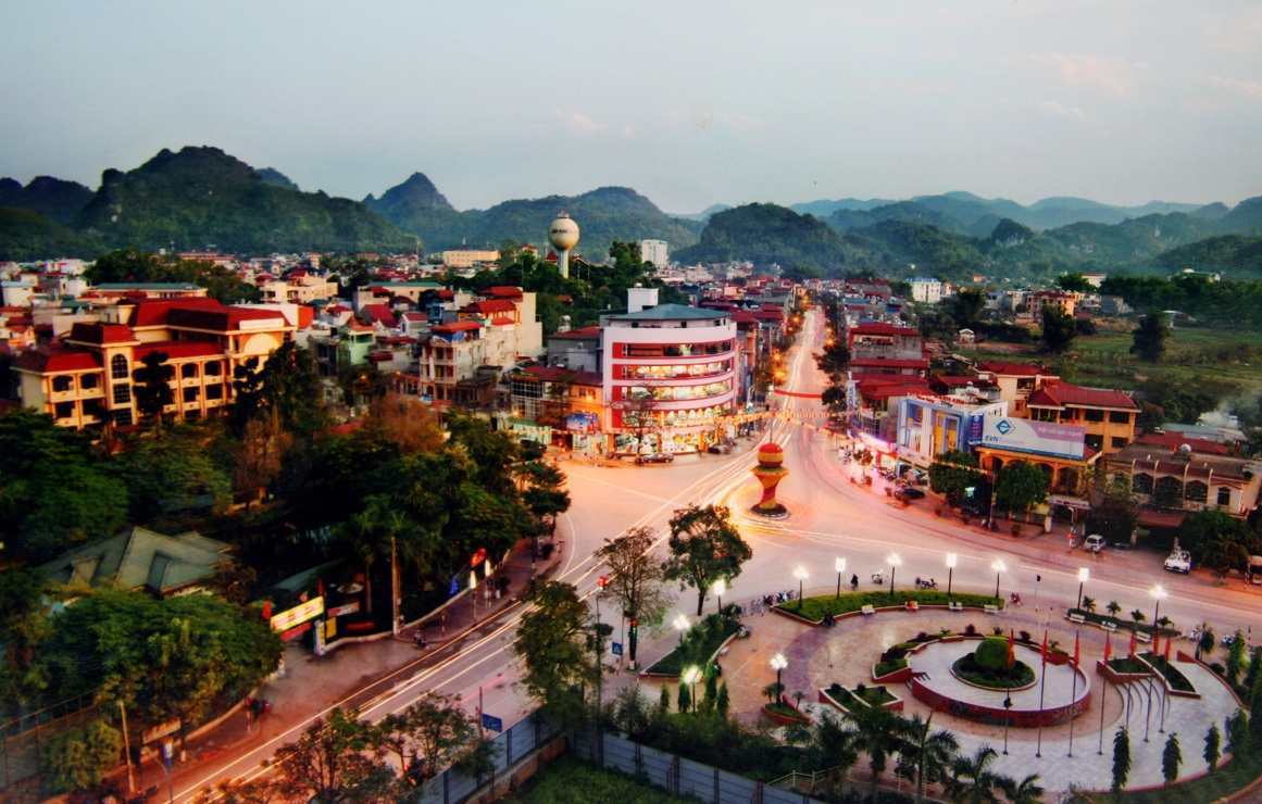 HÀ NỘI – MỘC CHÂU – SƠN LA –  ĐIỆN BIÊN – SAPA (5N-4D)